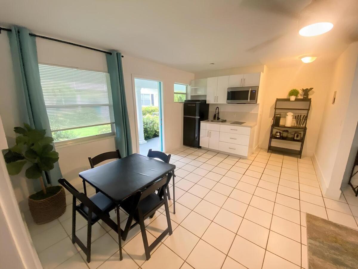 Villa #2 House In Pompano 4 Minutes From The Beach ポンパノビーチ エクステリア 写真